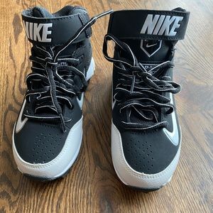 Nike Baseball Cleats. Size 1.5Y